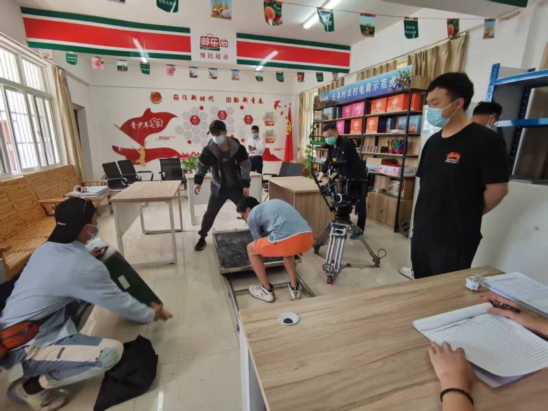 绛县广告片拍摄公司：极简主义践行者，少即是多的视觉哲学